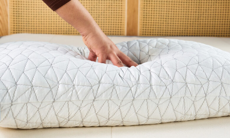 Love this adjustable pillow! It's comfortable and perfect for sleep.