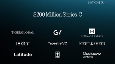 8 Word raises $200M, plans AI device launch next year.