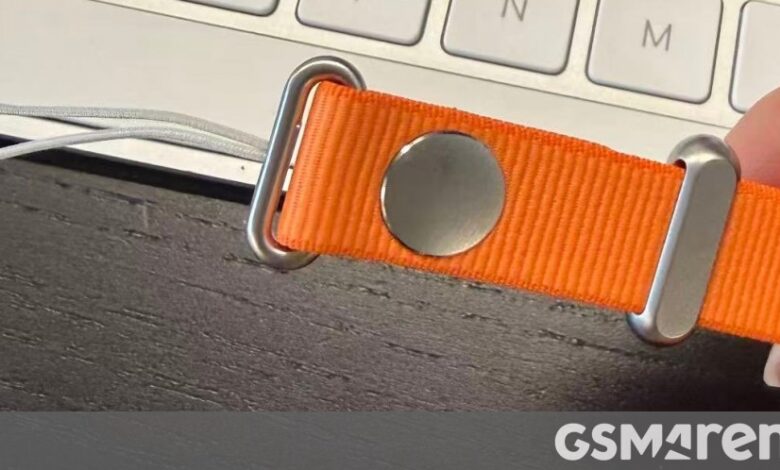 Leaked images show Apple's iPhone 17 crossbody strap.