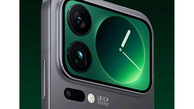 Xiaomi 17 Pro Max features rear display.