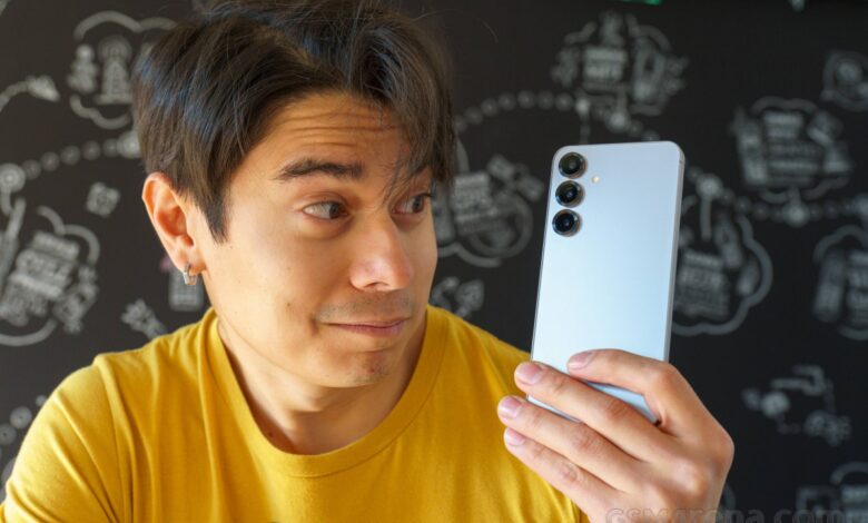 Galaxy S26+ Possible: Samsung Rethinks Premium Phone Strategy.