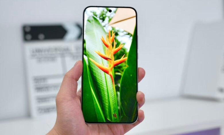 iQOO 15: Immersive Screen Details Unveiled, Every Pixel Explored.