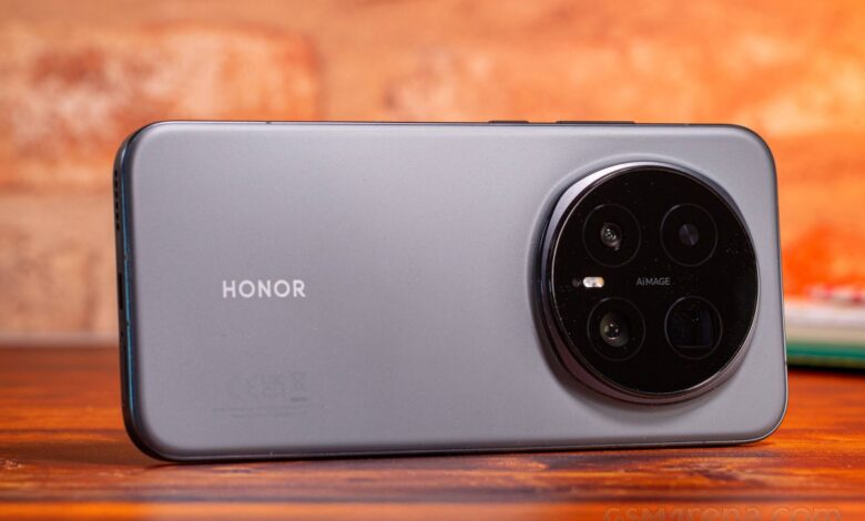 Honor Magic8 Mini: Thin Design, Big Battery, Ultimate Power.