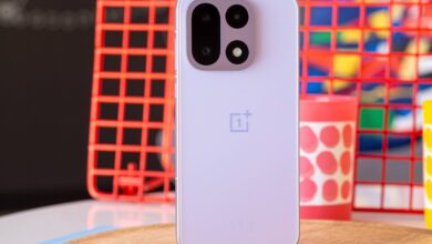 OnePlus 15 US Pre-Orders Live: Secure Yours, Shipping Date Revealed!