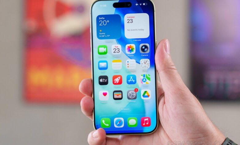 iPhone 17 Drives Smartphone Growth: Global Shipments Up 1.5% Thanks.